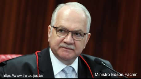 governos autoritários