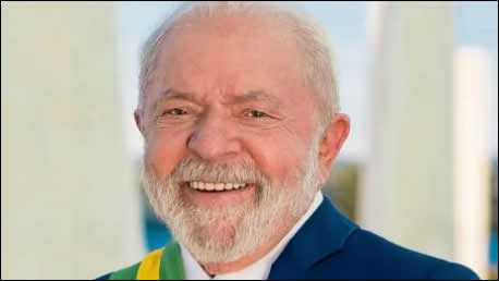 governos autoritários